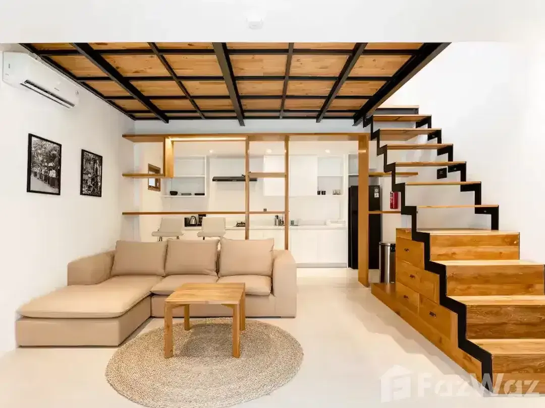 Leasehold Charming 1-BR Loft in Berawa - Canggu, Bali - Image 3 of 10