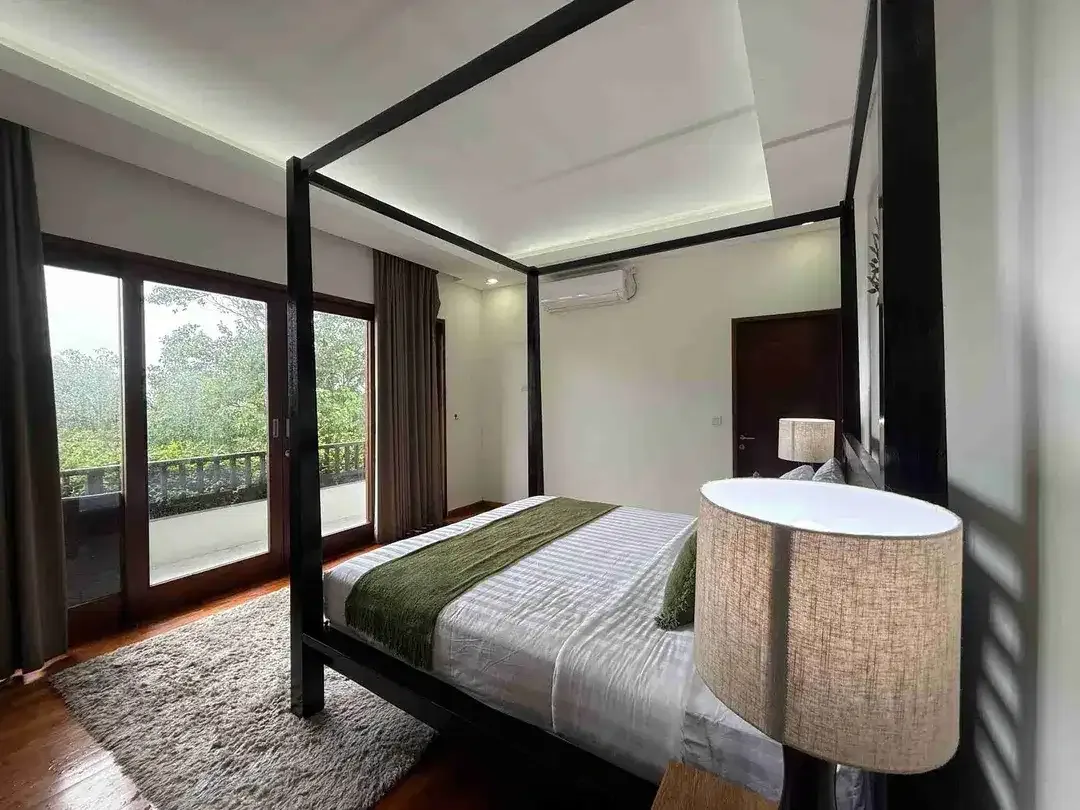 Luxury Villa Tropical 2 Lantai Dekat Pantai Balangan Jimbaran - Image 4 of 10