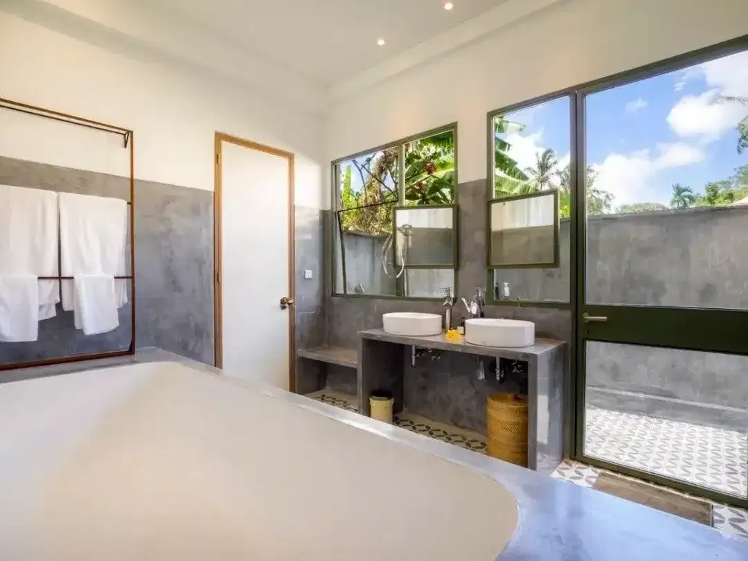 Tropical Garden Villa in Tumbak Bayuh, full furnished - Image 4 of 10