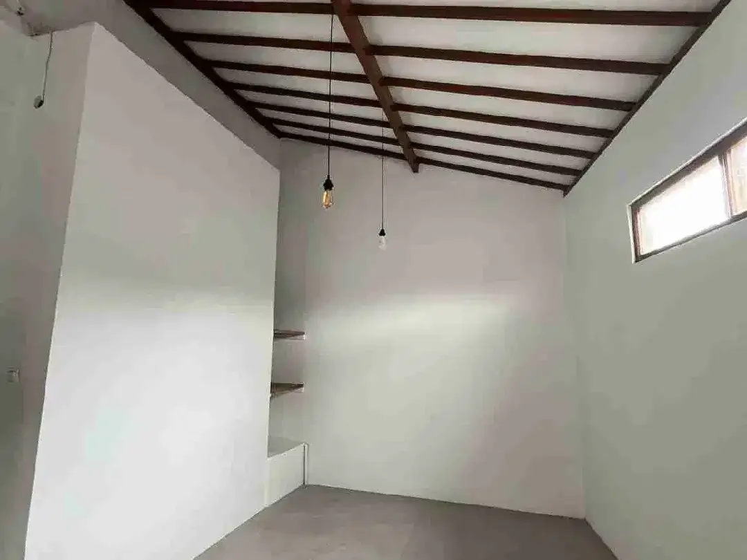 Rumah Modern Klasik 2 Lantai Dekat Seminyak Kerobokan - Image 4 of 10