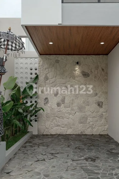 Rent/ Sewa New Villa At Sanut Denpasar Bali Dekat Pantai - Image 4 of 4