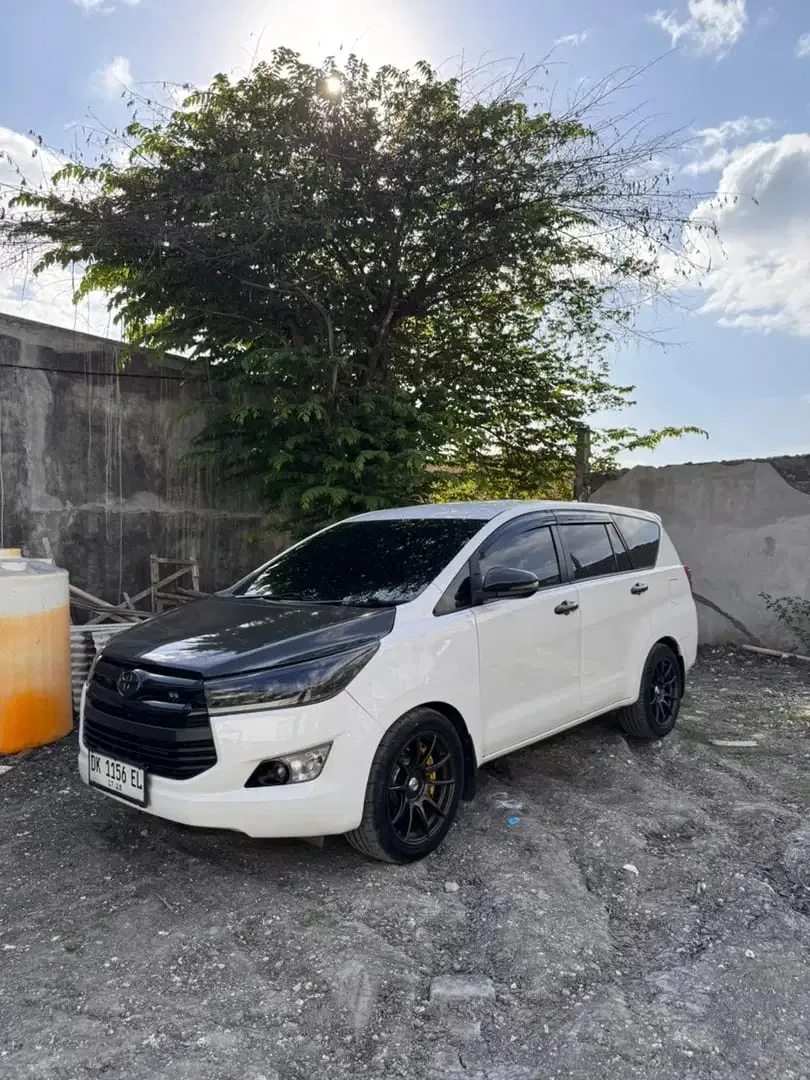 Toyota Kijang Innova 2018 Diesel - Image 9 of 10