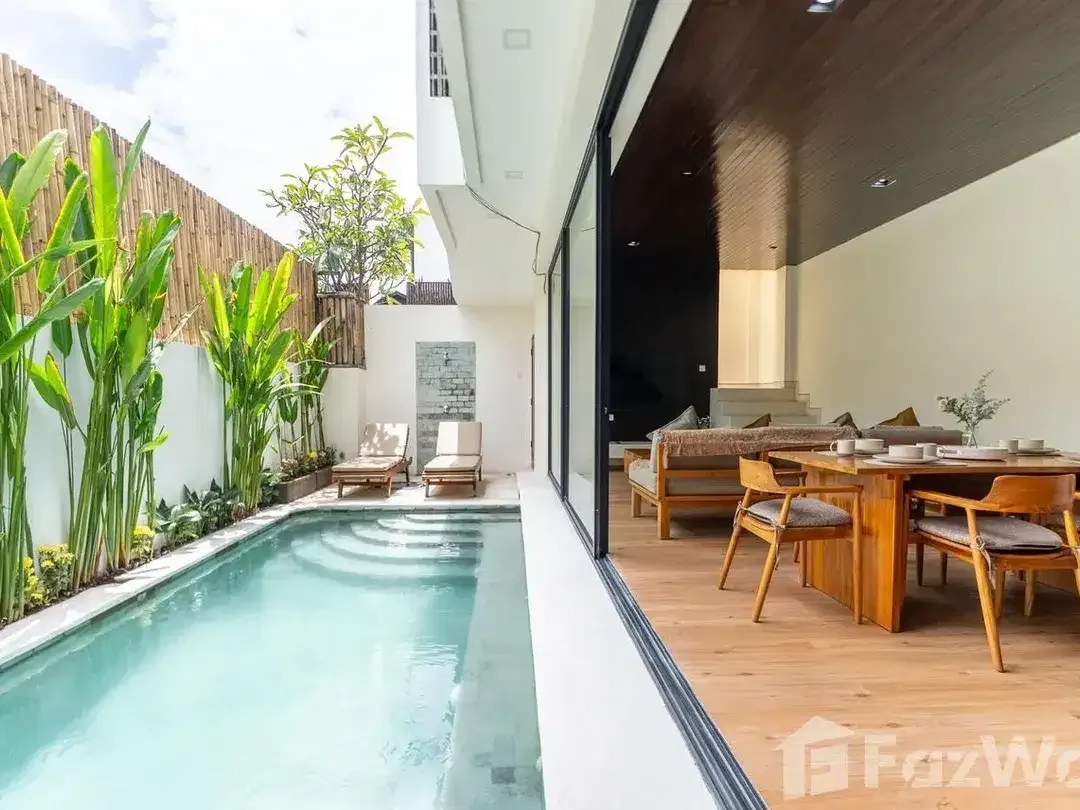 3 Bedroom Villa for sale in Seminyak, Bali - Image 1 of 10