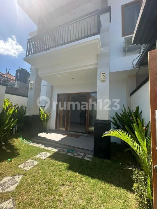 Villa Tropical Mediterranean Bangunan Baru Furnished Pool Munggu - Image 3 of 4