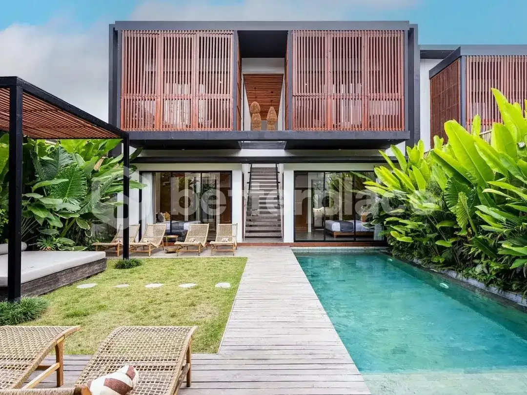 Luxury 4 Bedroom Villa in Canggu – 3 Minutes to Batu Bolong Beach | Prime Investment Opportunity - Image 1 of 10