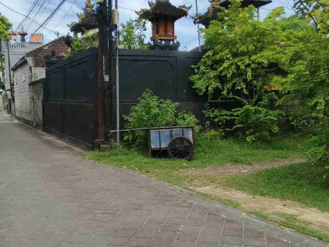 TANAH SELUAS 1200 M2 LOKASI KUTA - Image 2 of 6