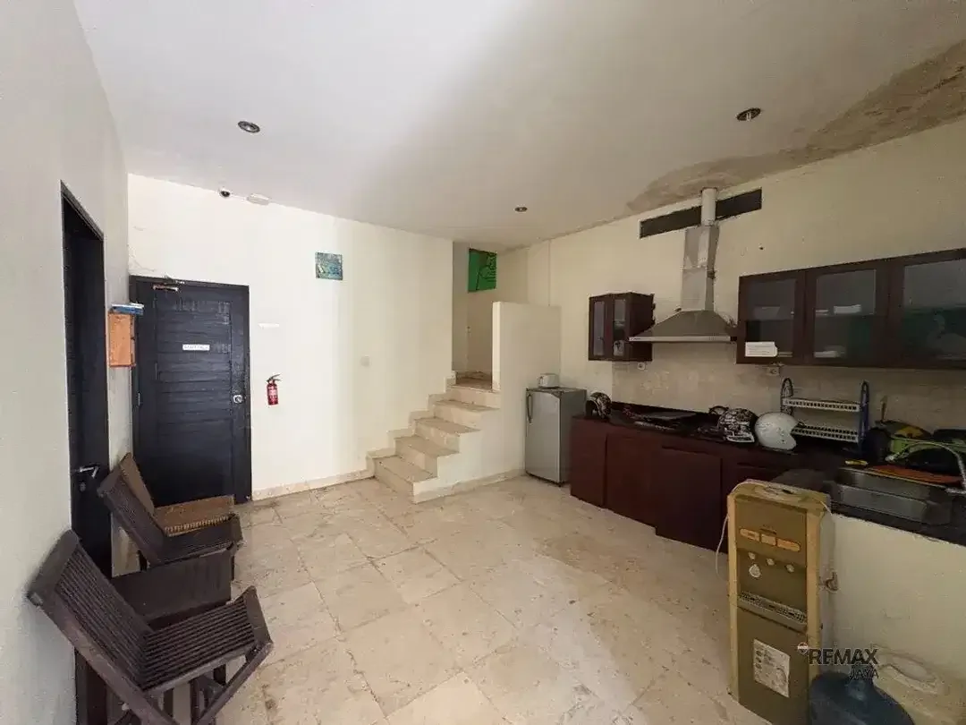 Bangunan Ex Penginapan 8 Kamar Dijual di Jimbaran - Ada Kolam Renang - Image 3 of 5