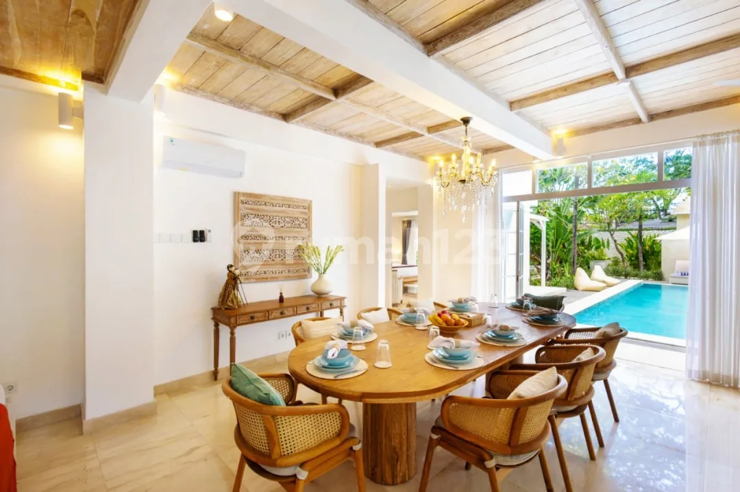 Villa Tropical Minimalis Style di Sanur Area ..450 Meter ke Warung Bellisimo , 3 Menit ke Rumah Sakit Bali Mandara dan 8 Menit ke Pantai Mertasari Sanur - Image 4 of 4