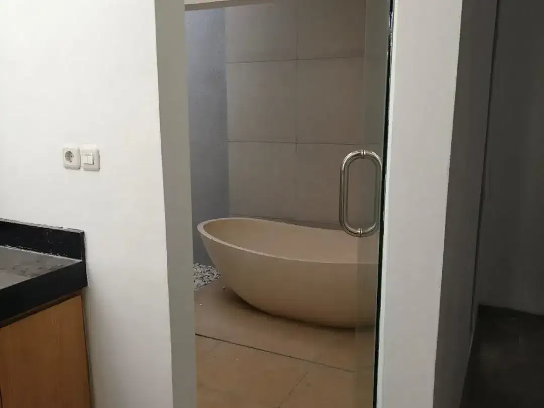 FOR RENT / SALE VILLA READY UNIT 3BR KAWASAN BEST LOCATION IN SANUR NEAR SINDHU BEACH - Image 5 of 9