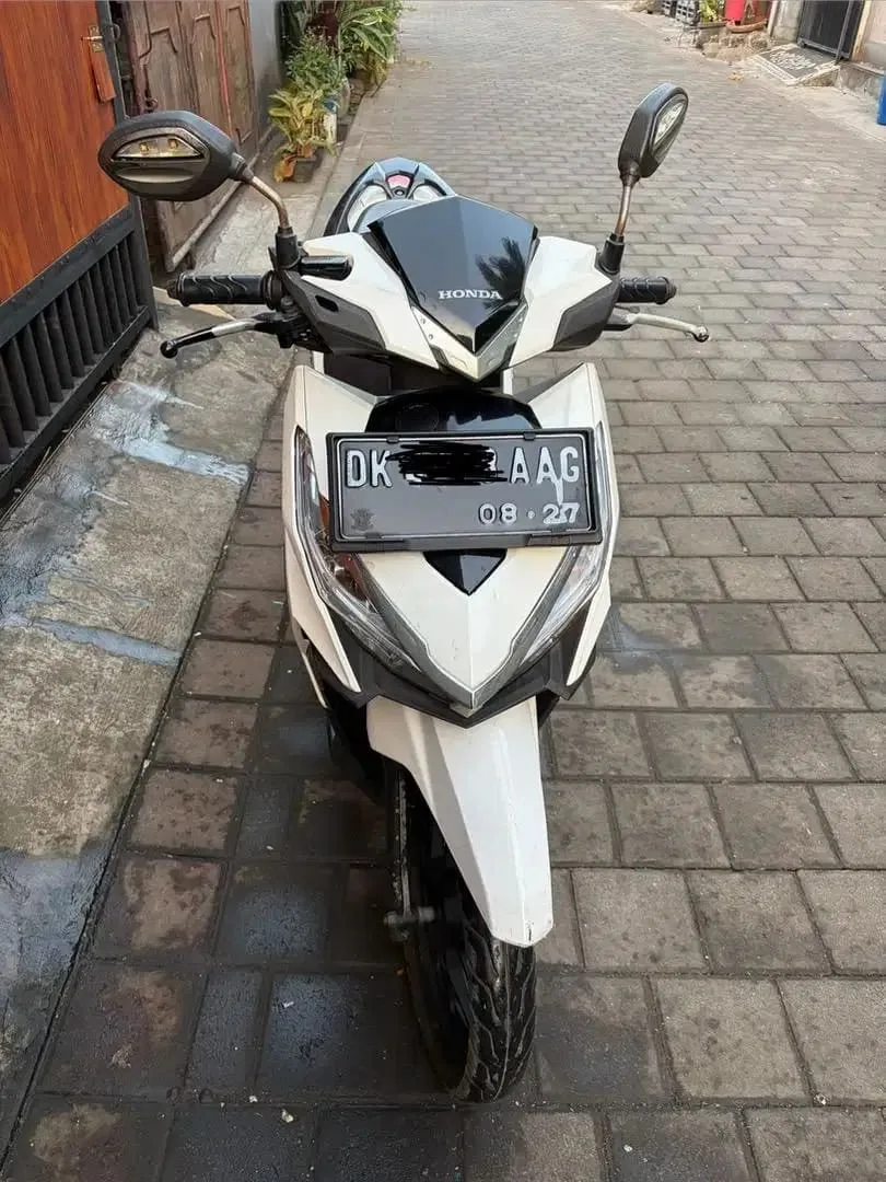 Di Jual Cepat Honda Vario 150cc - Image 1 of 5