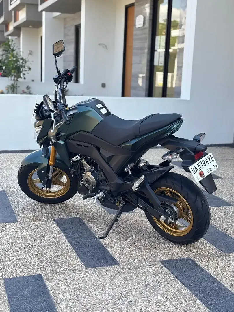 Kawasaki Z125 Pro thn 2025 Mini Naked Bike Hijau Army Koko Motor - Image 4 of 9