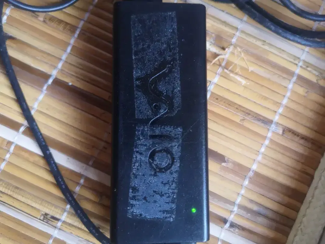 Charger laptop sony vaio original - Image 2 of 9