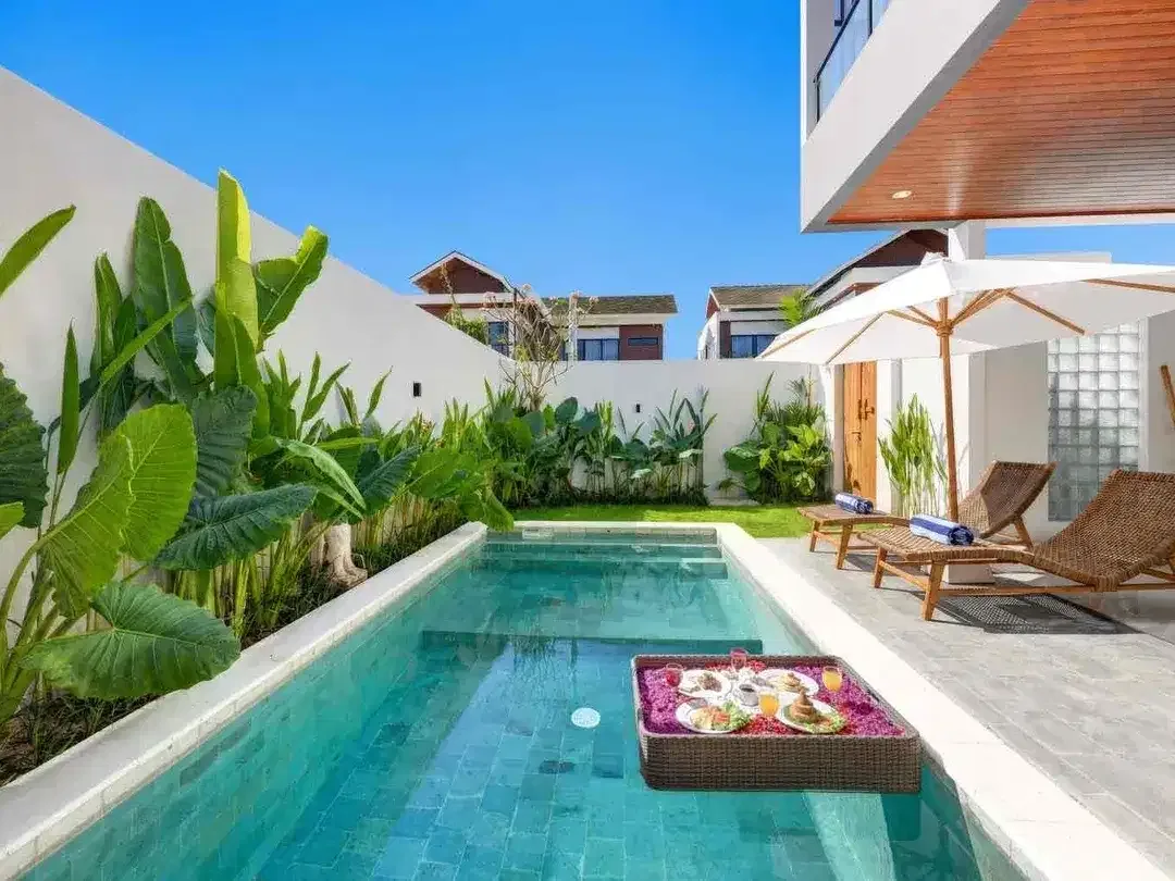 BRAND NEW LUXURY BEACHSIDE VILLA FOR LEASE – SANUR, BALI - Image 6 of 10