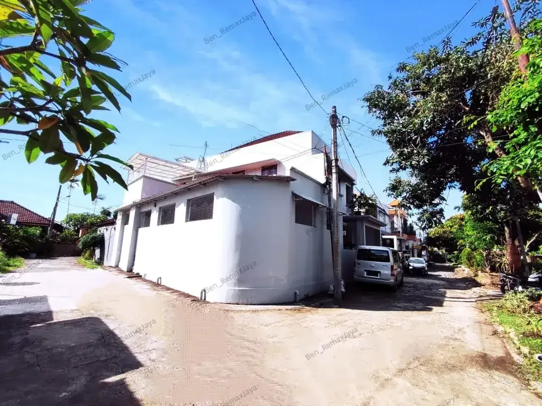 Rumah 2 Lantai Konsep Arsitektur Tropis Dijual, di Nusa Dua - Image 2 of 6