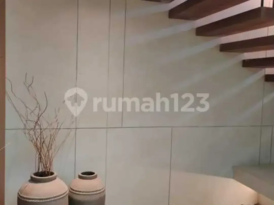 Dijual Villa Mewah 2 Kamar Fully Furnished Dekat Pantai Canggu Bali - Image 8 of 10