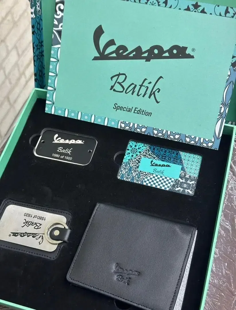 Piaggio vespa LX 125 batik version - Image 3 of 5