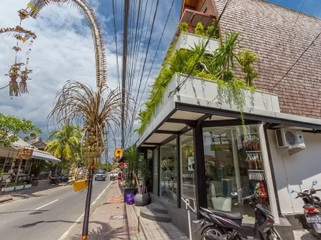 Leasehold - Commercial & Residential Property with Strong Street Exposure in Canggu, Bali - Image 1 of 10