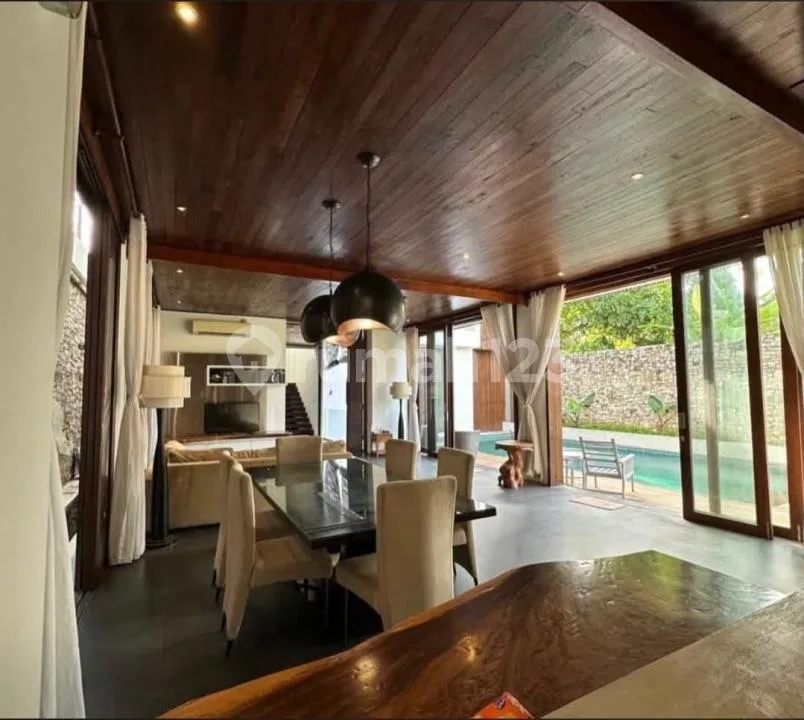 Luxury Freehold Villa For Sale In Prime Central Sanur - Image 3 of 4