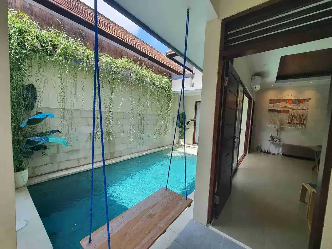 DIJUAL MURAH VILLA 3BR UNGASAN SHM CUMA 2,3M SIAP HUNI ADA HEATER POOL - Image 1 of 10