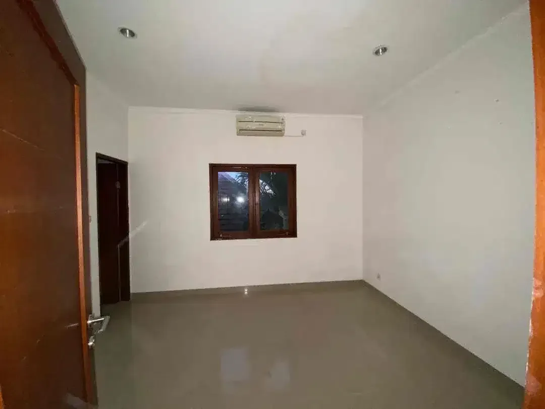 Rumah CLUSTER Premium One Gate System Royal Garden Residence Nusa Dua - Image 8 of 10