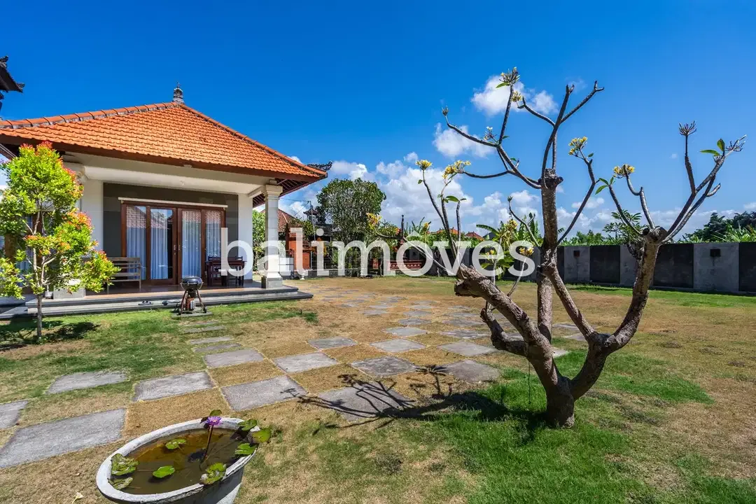 Rumah Satu Kamar Tidur Dengan Halaman Yang Luas Di Sanur - Image 4 of 10
