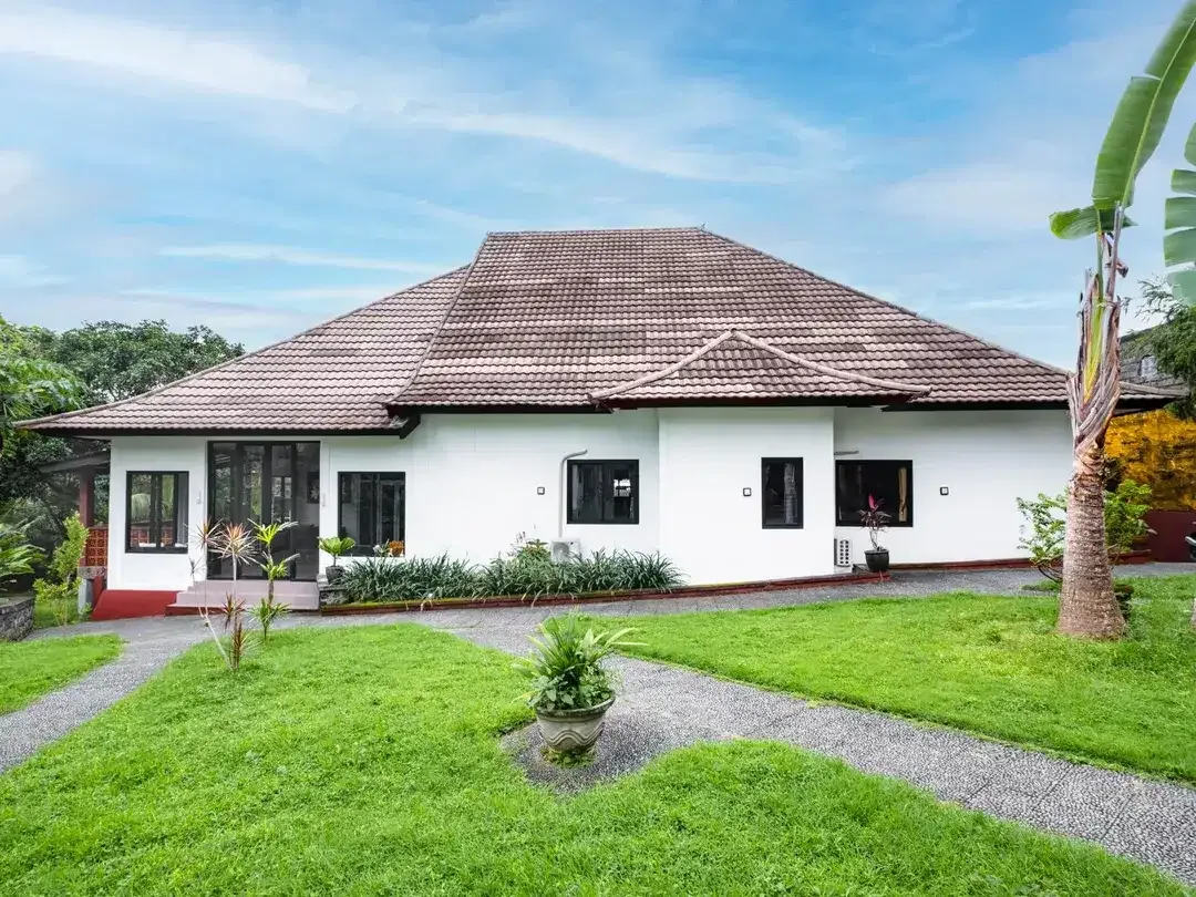 For Sale : Freehold Boutique Villa Estate in East Bali - Image 10 of 10