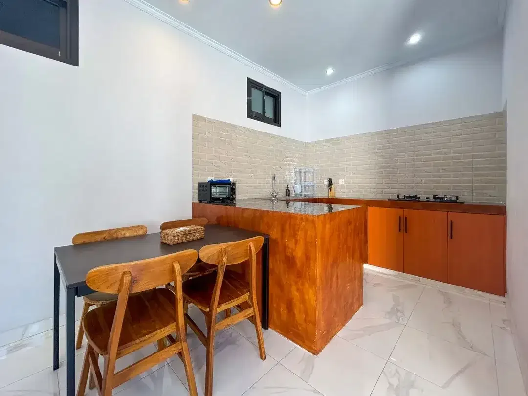 Brand New 2 Bedroom Villa in Umalas Bali for Rent Yearly - Image 9 of 10
