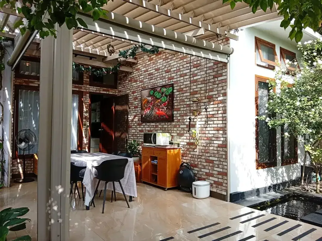The Ultimate Family Retreat: Homey 6 Bedroom Freehold Villa Near Saba Beach! - Image 9 of 10