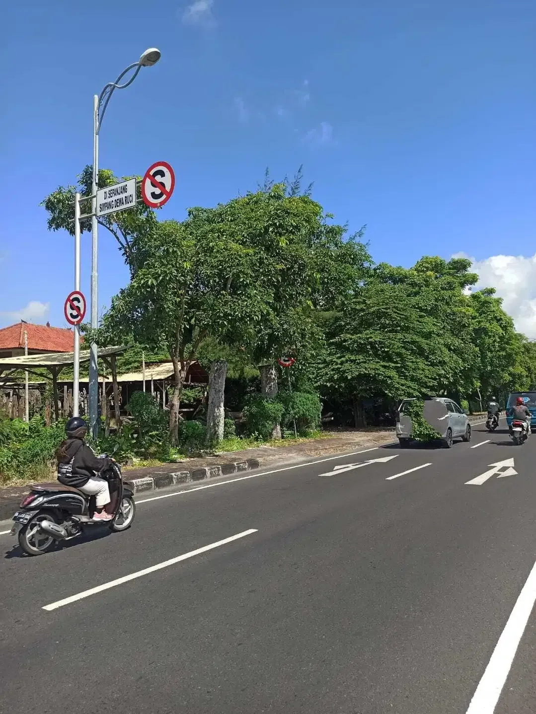 DIJUAL TANAH DI JALAN RAYA SUNSET ROAD KUTA BALI - Image 2 of 9