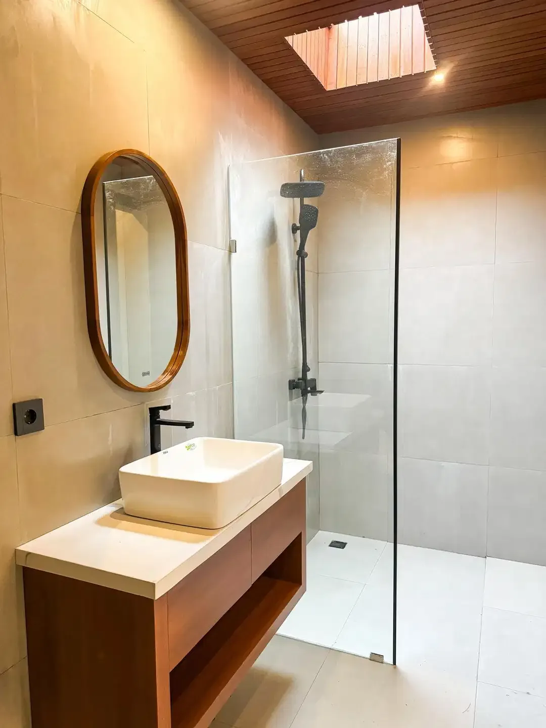 VILLA READY BARU 2 BR PRIVAT POOL DEKAT CANGGU LOKASI STARTEGIS - Image 3 of 10