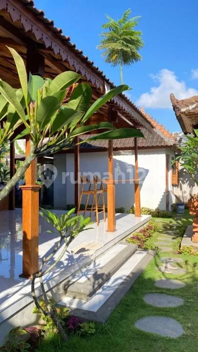 Villa Full Furnished Pool Jacuzzi Strategis di Renon - Image 3 of 4