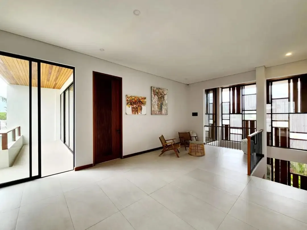Luxury Villa di Tumbak Bayuh Canggu , Sangat Eksklusif dengan Pemandangan Sawah yang Menakjubkan! - Image 5 of 10