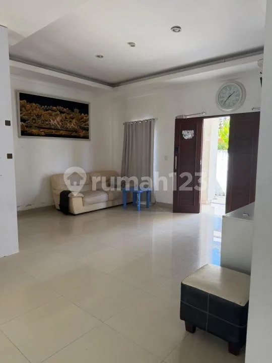 Rumah Modern Fully Furnished Nusa Dua One Gate Security System - Image 2 of 4