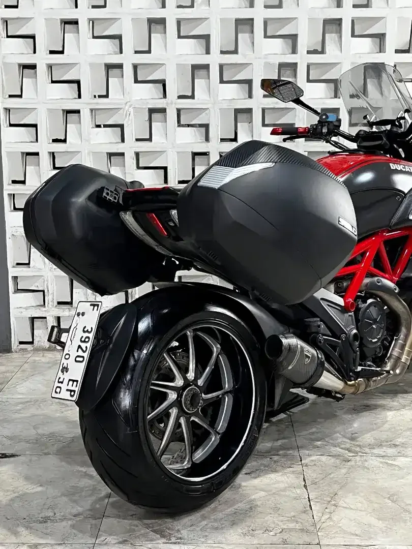 DUCATI DIAVEL CARBON 2011 ABS - Chintia Mustika - Image 9 of 10