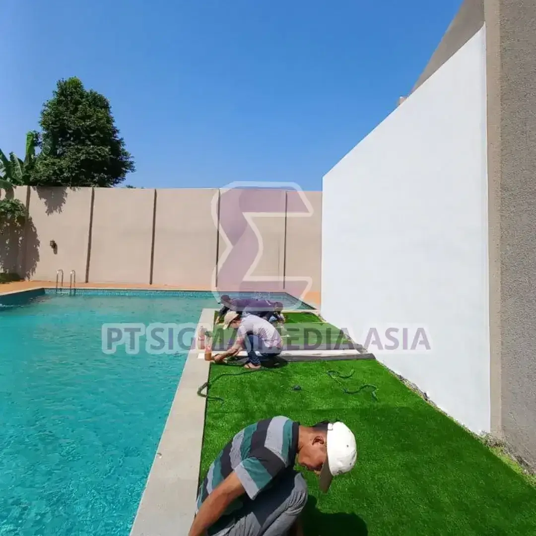 Jual Rumput Sintetis Buat Samping Kolam - Image 4 of 5