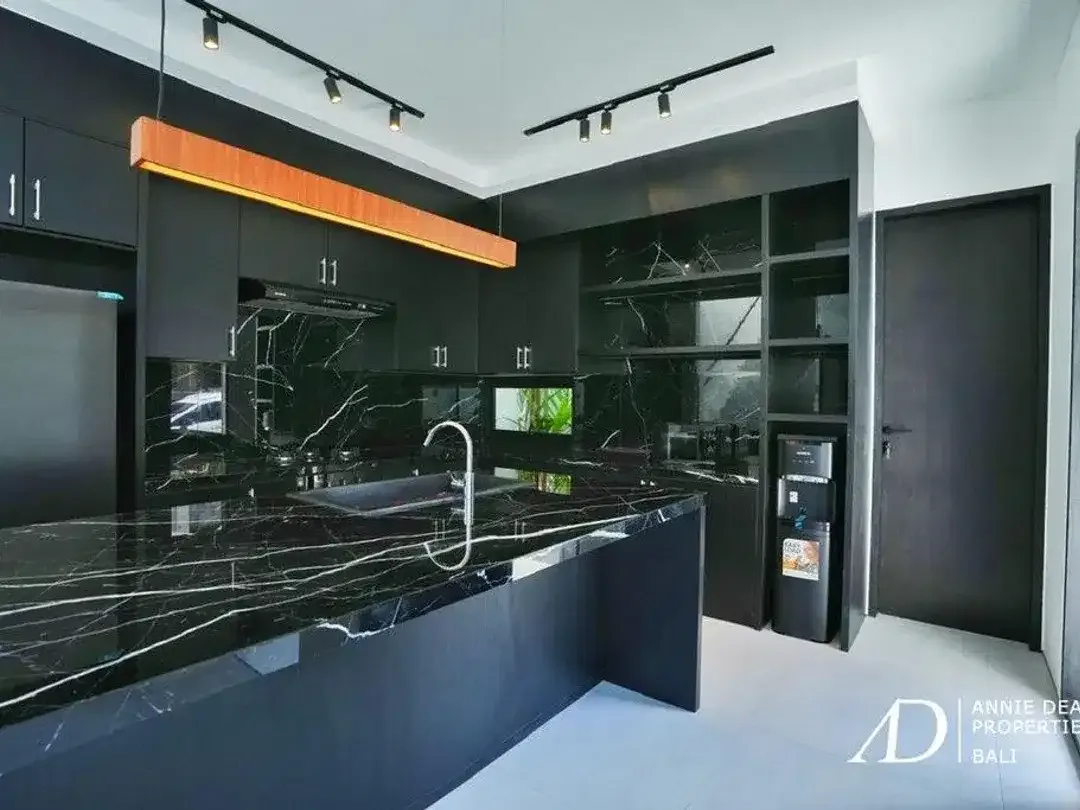 FREEHOLD | BRAND-NEW 3-BEDROOM VILLA IN CANGGU - TUMBAK BAYUH - Image 7 of 10