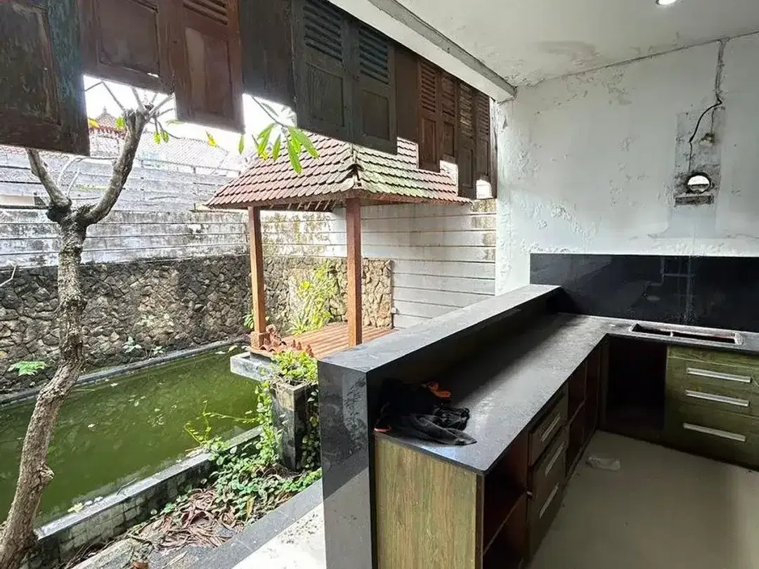 Rumah besar diperumahan elit dijual, Area Renon. - Image 8 of 10