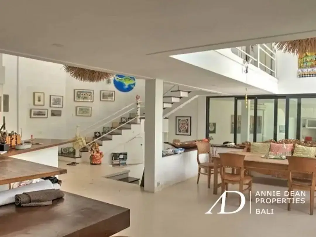 REEHOLD | PRIVATE TROPICAL ESTATE WITH RICE FIELD VIEWS - PERERENAN - Image 10 of 10