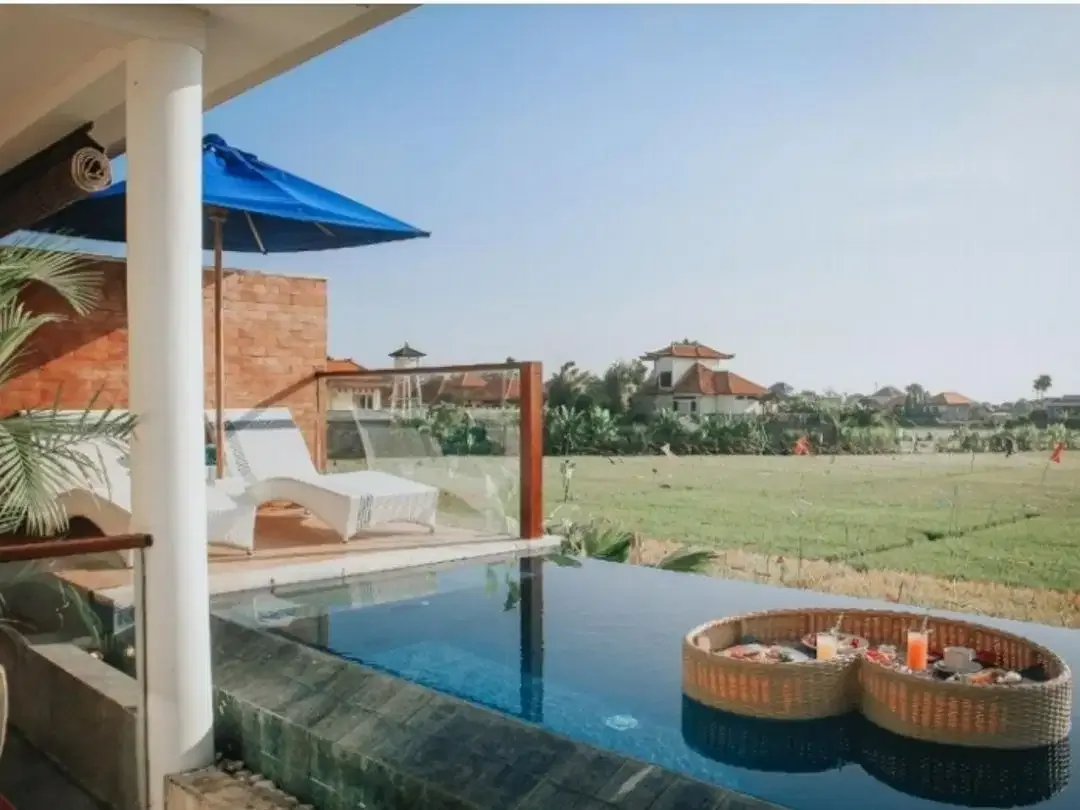 Complex Villa Batu Belig Kerobokan Bali - Image 2 of 10