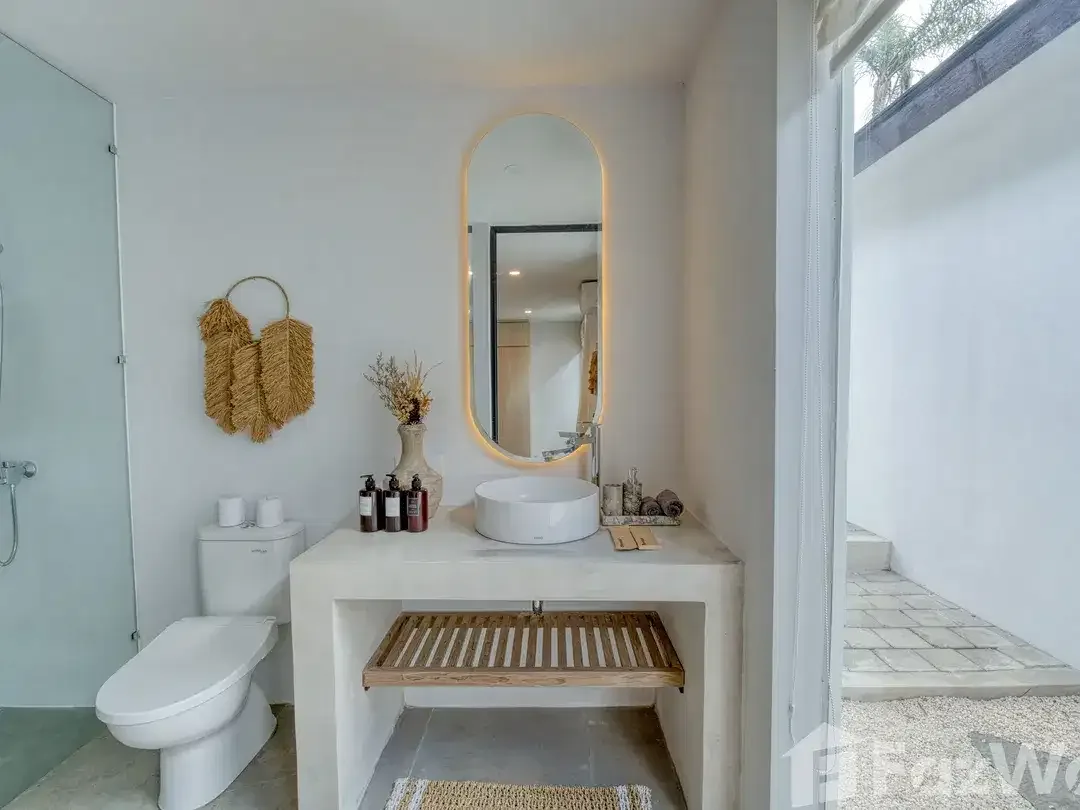 5 Bedroom Villa for sale in Pererenan, Bali - Image 10 of 10