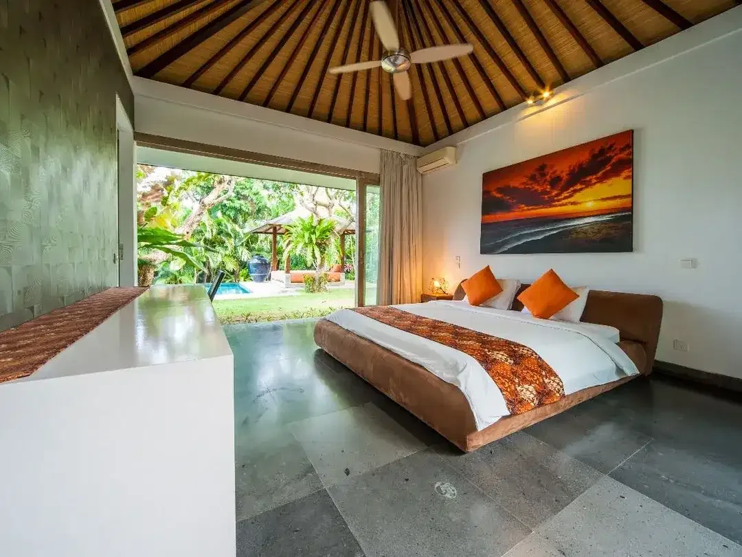 Villa Pecatu Ungasan Bangunan Mewah Dengan Pemandangan Hutan - Image 7 of 10