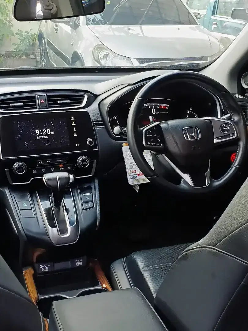 HONDA CR-V TURBO PRESTIGE SENSING LOW KM SIAP PAKAI - Image 9 of 10