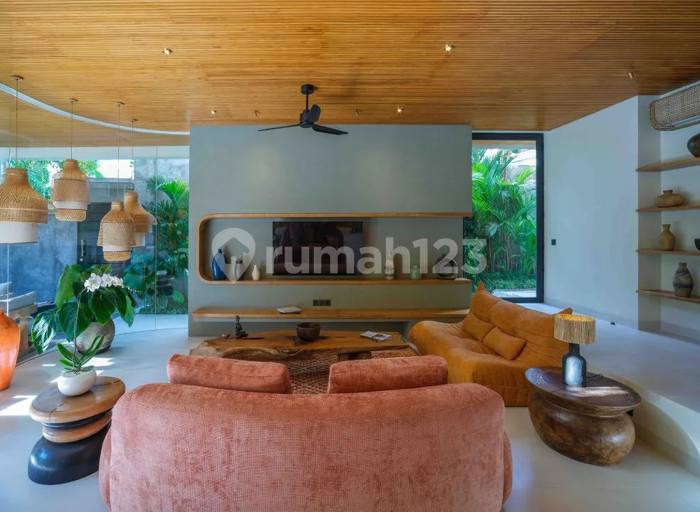 Luxurious Villa Rental Pererenan Bali - Image 2 of 4