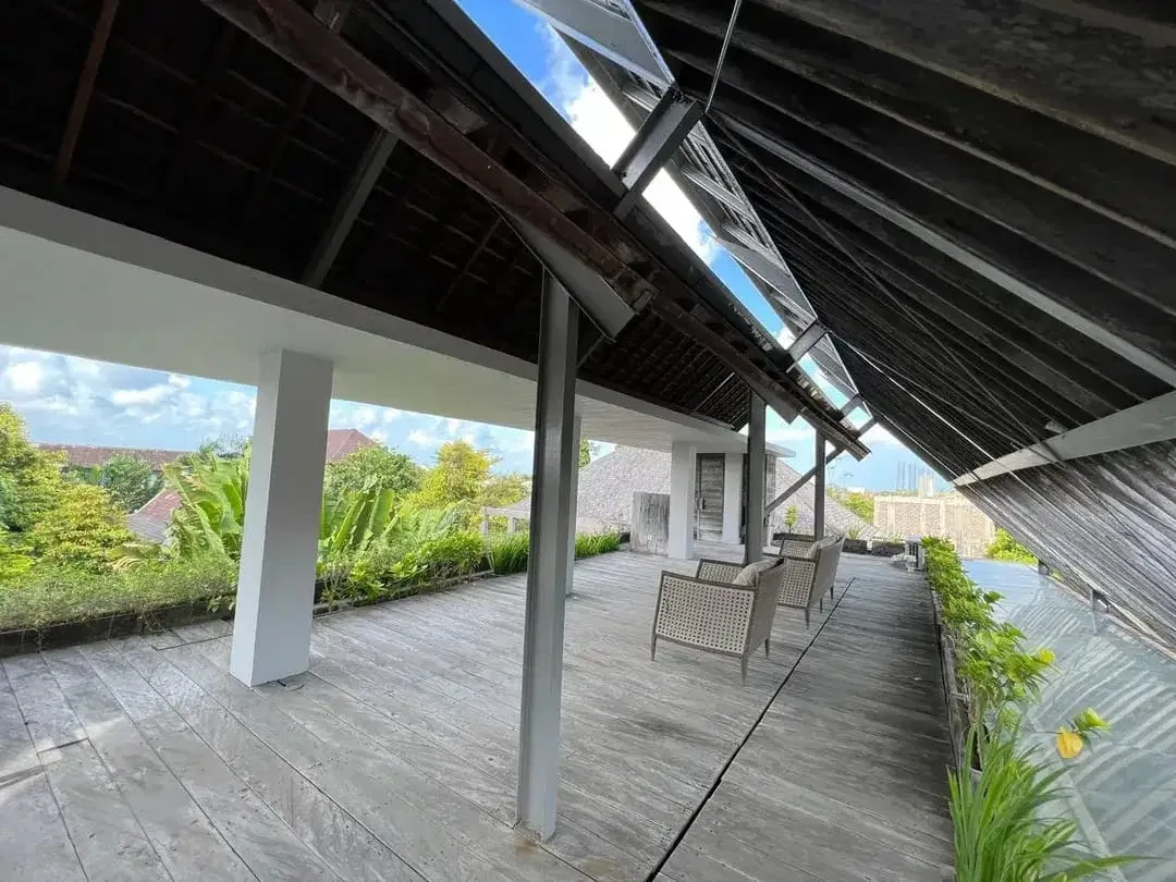 Luxury Villa Prime Location Berawa Canggu Freehold - Image 4 of 10
