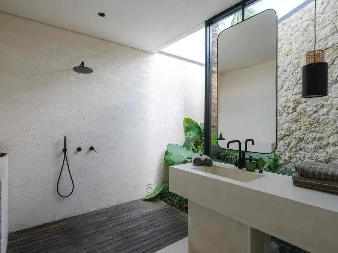 LUXURY MODERN VILLA FOR SALE IN NYANYI FOR SALE FREEHOLD - Image 10 of 10