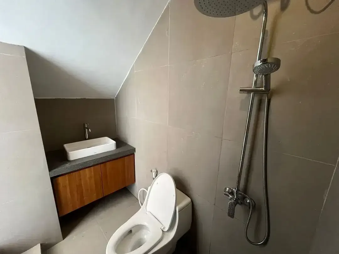 EXCLUSIVE VILLA FOR RENT – JIMBARAN A perfect blend of comfort, privacy, and strategic location—just bring your suitcase and move in - Image 8 of 10