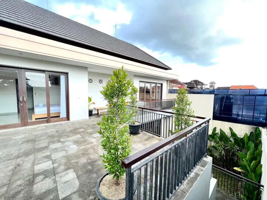 DIJUAL VILLA PREMIUM DUA LANTAI KAWASAN KUTA BADUNG BALI - Image 3 of 9