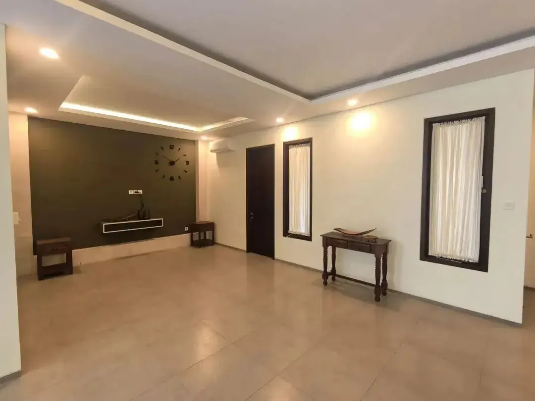 villa di sanur denpasar, semi furnish, lokasi strategis,dkt mall - Image 6 of 10