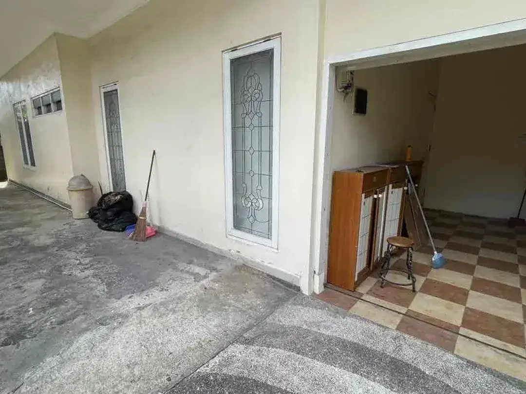Di Jual Hunian Exclucive 2 Lantai
Jl. Pulau Ayu no.9, Kel. Dauh Puri
Kec. Denpasar Barat, Bali - Image 4 of 10