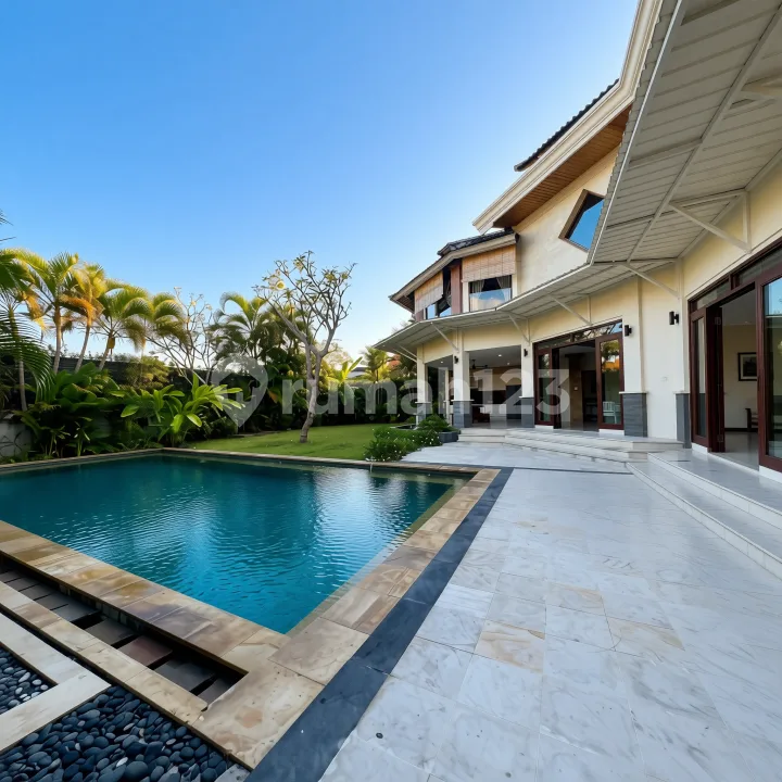 Newly Renovated Spacious 5 Bedroom Villa Umalas - Image 1 of 4